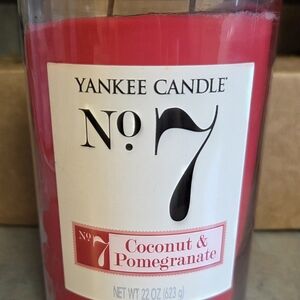 🐰LIMITED TIME ONLY!!!🐣🆕️Yankee Candle Red Jar with Coconut and Pomegranate🕯